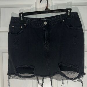 Boohoo Black Frayed Denim Skirt 14